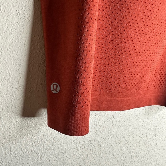 Lululemon Breeze By Muscle Crop Tank W1BCHS lululemon color Cayenne Size 4 - Picture 3 of 6